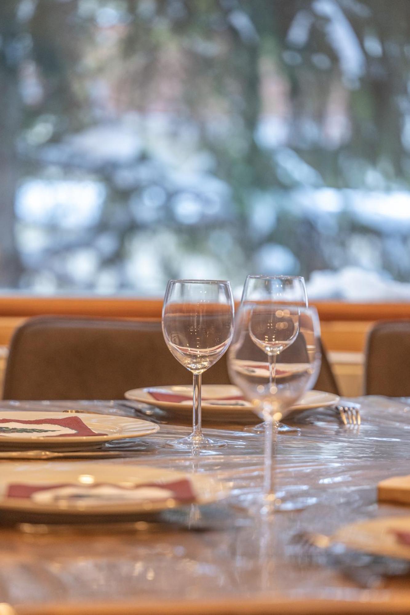 Chalet Alpe D'Huez 1850-Sea And Mountain Pleasure Avec 2 Appartements- 1 Appartement 3 Chambres 8 Couchages - 3 Salles D'Eau Et 1 Appartement 5 Chambres 12 Couchages 5 Salles D'Eau - Jacuzzi Et Sauna -Pieds Des Pistes Et Centre מראה חיצוני תמונה